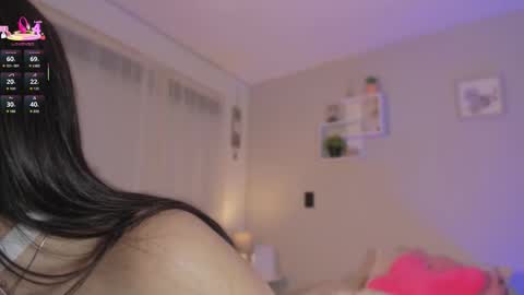 caro_sanchezz online show from February 18, 2026, 1:18 pm
