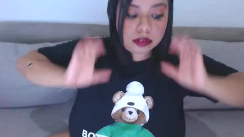 Caroling online show from April 4, 2026, 5:54 pm