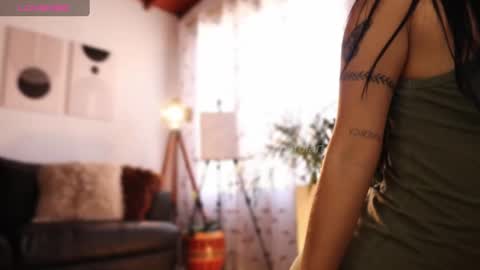 carolart online show from January 21, 2025, 4:37 pm