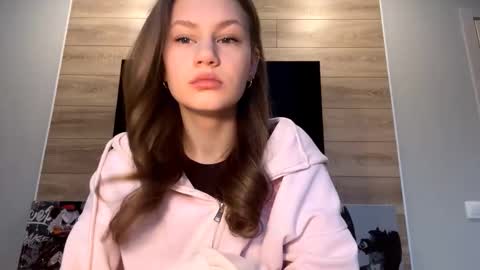 Lisa online show from February 6, 2026, 6:07 am