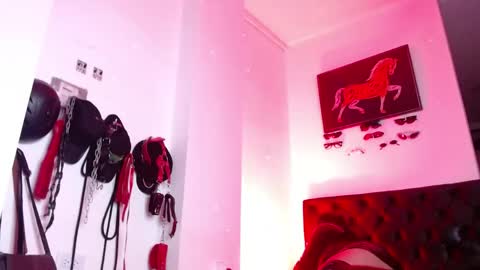 Soft Carolina online show from May 3, 2026, 10:38 pm