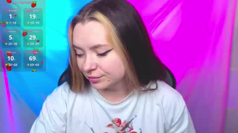 Snapshot of carolinareaperr chatting on September 13, 2025, 10:37 am Ask me better xx online show from September 13, 2025, 10:37 am