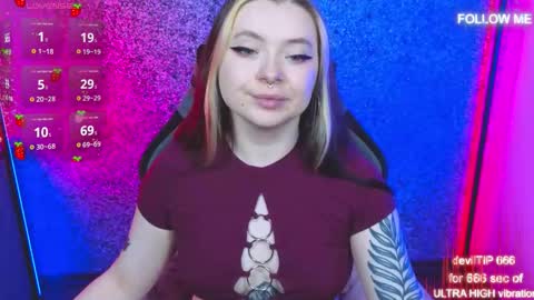 Snapshot of carolinareaperr chatting on October 10, 2025, 12:04 pm Ask me better xx online show from October 10, 2025, 12:04 pm