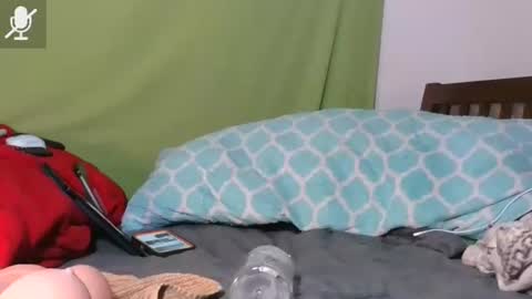 Snapshot of carolinayungin96 chatting on November 11, 2025, 12:43 am carolinayungin96 online show from November 11, 2025, 12:43 am