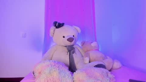 Snapshot of caroline_cute7 chatting on February 3, 2026, 6:22 am caroline 3 online show from February 3, 2026, 6:22 am