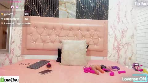 Snapshot of caroline_daring chatting on January 10, 2026, 3:19 am caroline daring online show from January 10, 2026, 3:19 am