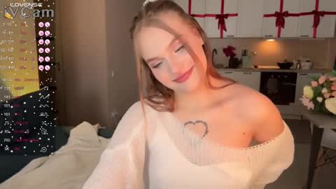 Snapshot of caroline_kiparis chatting on February 9, 2025, 12:28 am Caro online show from February 9, 2025, 12:28 am