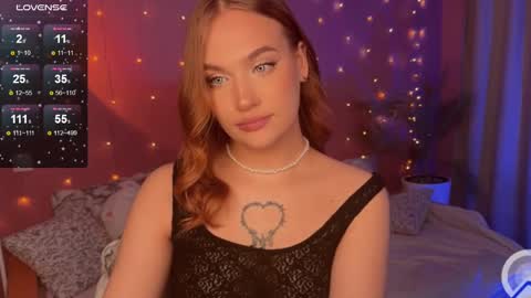 Snapshot of caroline_kiparis chatting on February 28, 2025, 11:45 pm Caro online show from February 28, 2025, 11:45 pm