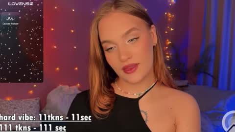 Snapshot of caroline_kiparis chatting on March 10, 2025, 11:27 pm Caro online show from March 10, 2025, 11:27 pm
