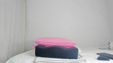 Snapshot of caroline_tovar_ chatting on December 8, 2024, 1:13 am Caroline Tovar Lovense is active my orgasms in your hands Give me more pleasure and make me cum online show from December 8, 2024, 1:13 am