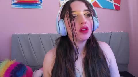    online show from December 12, 2024, 4:53 pm