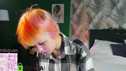 CarolineRichter online show from December 20, 2025, 2:07 am