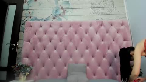 CarollaOxy online show from March 11, 2025, 6:43 am