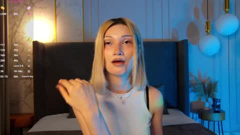 Snapshot of carolreeves chatting on April 19, 2026, 4:28 pm Carol online show from April 19, 2026, 4:28 pm