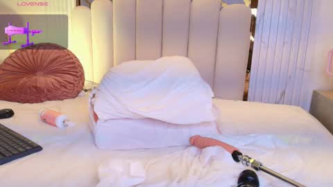 Snapshot of carolriveraa chatting on January 5, 2025, 1:45 am Carol Rivera online show from January 5, 2025, 1:45 am