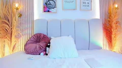 Snapshot of carolriveraa chatting on October 31, 2025, 5:47 pm Carol Rivera online show from October 31, 2025, 5:47 pm