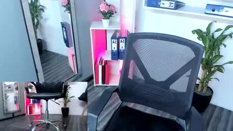 Snapshot of carolu_ chatting on March 10, 2025, 5:39 pm Caro online show from March 10, 2025, 5:39 pm