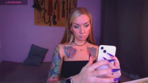 Carrie online show from April 15, 2026, 6:59 pm