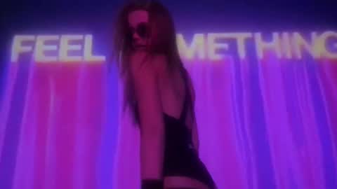 carriebradshawww online show from February 6, 2026, 6:55 pm