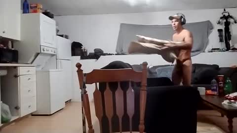 Snapshot of carriera796 chatting on October 19, 2025, 8:20 pm carriera796 online show from October 19, 2025, 8:20 pm