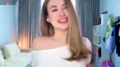 Kira online show from July 14, 2026, 4:34 pm
