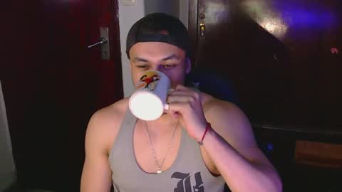 Snapshot of casas_oom chatting on December 7, 2024, 5:04 am online show from December 7, 2024, 5:04 am