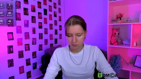 Snapshot of casey_meow_ chatting on June 22, 2026, 7:11 pm casey_meow_ online show from June 22, 2026, 7:11 pm