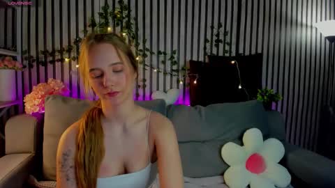 Casey sweeet online show from March 11, 2026, 12:38 am