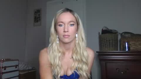 Snapshot of caseygirl6879 chatting on October 19, 2025, 4:40 pm Casey Lakes online show from October 19, 2025, 4:40 pm
