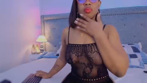 Snapshot of caseymoon chatting on June 17, 2026, 12:29 pm Casey online show from June 17, 2026, 12:29 pm