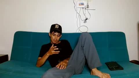 Snapshot of cash_master_san chatting on February 2, 2025, 10:39 pm Cash Master San online show from February 2, 2025, 10:39 pm