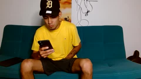 Snapshot of cash_master_san chatting on February 14, 2025, 2:28 am Cash Master San online show from February 14, 2025, 2:28 am