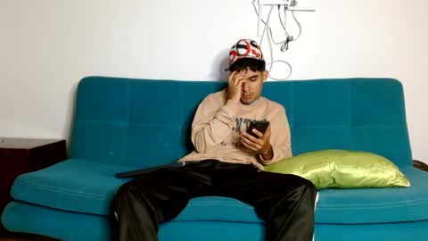 Snapshot of cash_master_san chatting on February 20, 2025, 2:40 am Cash Master San online show from February 20, 2025, 2:40 am