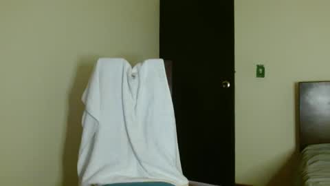 Snapshot of cash_master_san chatting on September 24, 2025, 3:26 pm Cash Master San online show from September 24, 2025, 3:26 pm