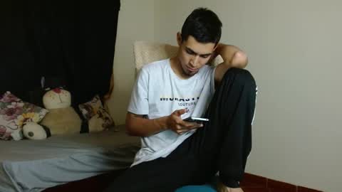 Snapshot of cash_master_san chatting on November 9, 2025, 4:11 am Cash Master San online show from November 9, 2025, 4:11 am