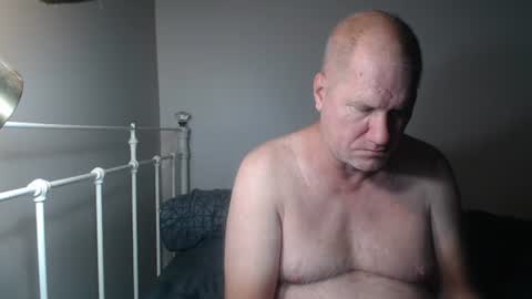 Snapshot of casinocam chatting on February 1, 2026, 2:59 pm CasinoCam online show from February 1, 2026, 2:59 pm