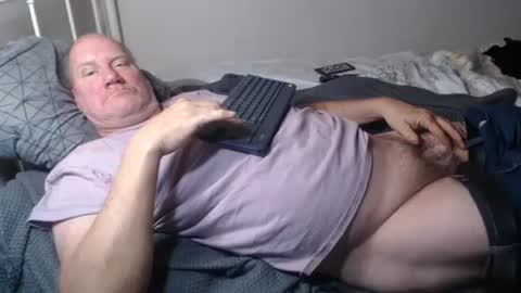 Snapshot of casinocam chatting on February 4, 2026, 1:22 am CasinoCam online show from February 4, 2026, 1:22 am