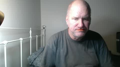 Snapshot of casinocam chatting on February 7, 2026, 3:21 am CasinoCam online show from February 7, 2026, 3:21 am