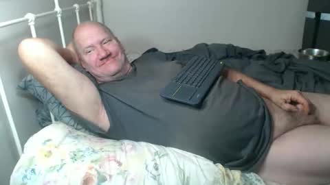 Snapshot of casinocam chatting on February 7, 2026, 5:49 pm CasinoCam online show from February 7, 2026, 5:49 pm