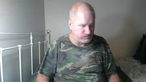 Snapshot of casinocam chatting on February 13, 2026, 6:59 pm CasinoCam online show from February 13, 2026, 6:59 pm