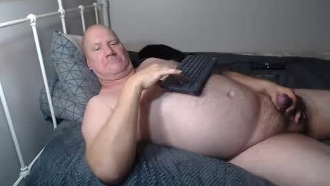 Snapshot of casinocam chatting on February 15, 2026, 7:51 am CasinoCam online show from February 15, 2026, 7:51 am