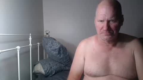 Snapshot of casinocam chatting on February 16, 2026, 8:43 am CasinoCam online show from February 16, 2026, 8:43 am