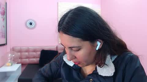 573215024606 online show from November 20, 2025, 10:20 pm