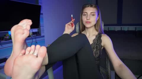 Seductress Cassia  FINDOM AND SADISM  NO NUDE online show from November 18, 2025, 4:22 pm