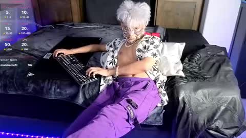 Snapshot of cassidykayde chatting on September 27, 2025, 6:35 pm cassidykayde online show from September 27, 2025, 6:35 pm