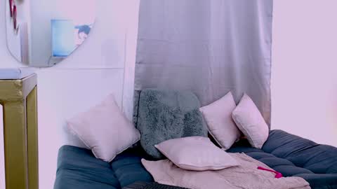 Susana independent model online show from December 30, 2024, 5:23 pm