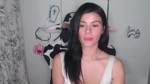 Snapshot of cassiealvarez chatting on October 7, 2025, 4:53 am cassiealvarez online show from October 7, 2025, 4:53 am