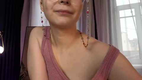 assie online show from November 16, 2025, 12:22 pm