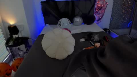 Snapshot of cassieevanss chatting on October 27, 2025, 6:28 am Cassie online show from October 27, 2025, 6:28 am