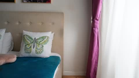 CassieHilton online show from April 3, 2026, 11:19 am